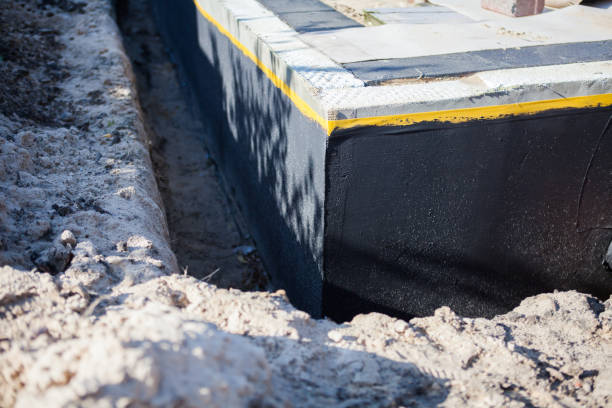Professional Vapor Barrier Installation technician working in Fairland, IN